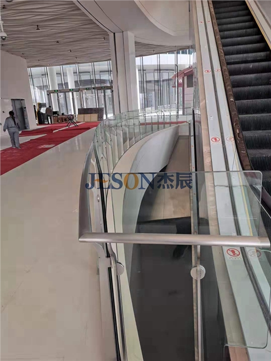 杰辰立柱 杰辰立柱