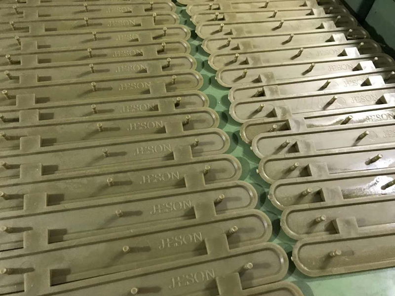 雨季来了！杰辰专业防滑盲道受市场热捧，6月产能提升400%